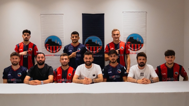 Mardin 1969 Spor, anlaşmaya vardığı 7 oyuncu için toplu imza töreni düzenledi
