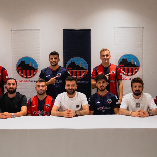 Mardin 1969 Spor, anlaşmaya vardığı 7 oyuncu için toplu imza töreni düzenle...