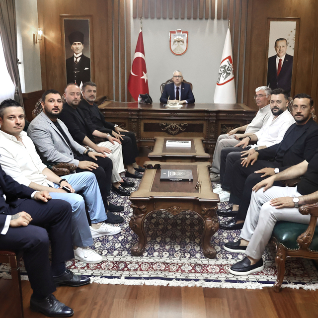 Sivasspor, yönetimi Vali Şimşek'i ziyaret etti