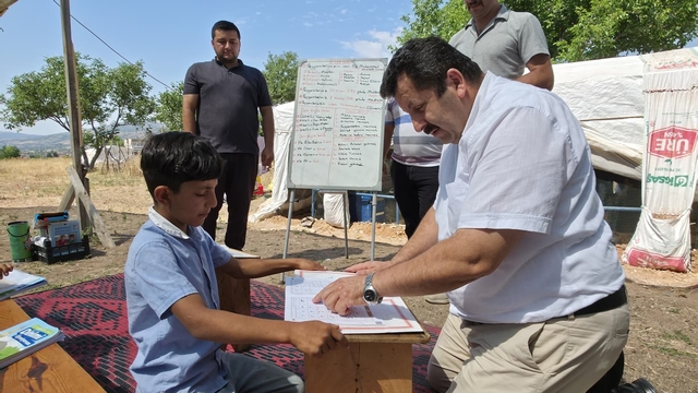 Amasya'da mevsimlik tarım işçilerinin çocukları için "Çadır Kur'an Kursu" açıldı