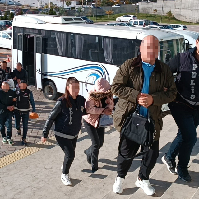 Kırıkkale'de 'usulsüz rapor' soruşturmasında 33 kişi memuriyetten çıkarıldı