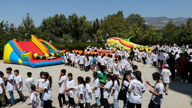 TÜGVA İzmir'de yaz okullarının kapanışı yapıldı