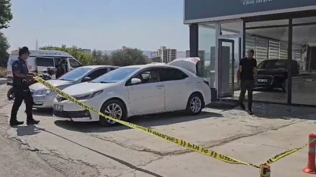 Oto galeriye ateş açıldı: 1 yaralı