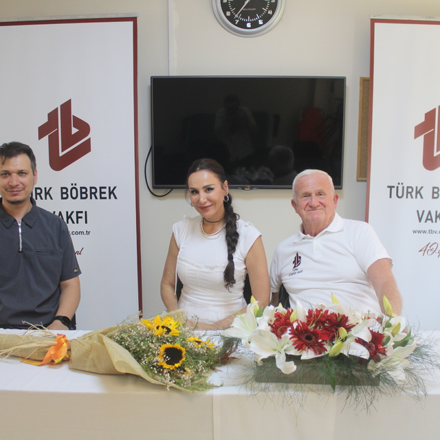 Tekirdağ'da diyaliz hastalarına nefes egzersizi ile psikolojik destek veril...