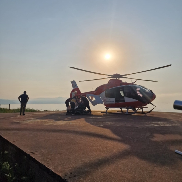 Trabzon'da ambulans helikopter, yaylada rahatsızlanan kadın için havalandı