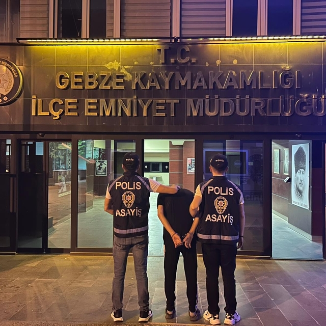 Halk otobüsünde taciz iddiası; 1 gözaltı