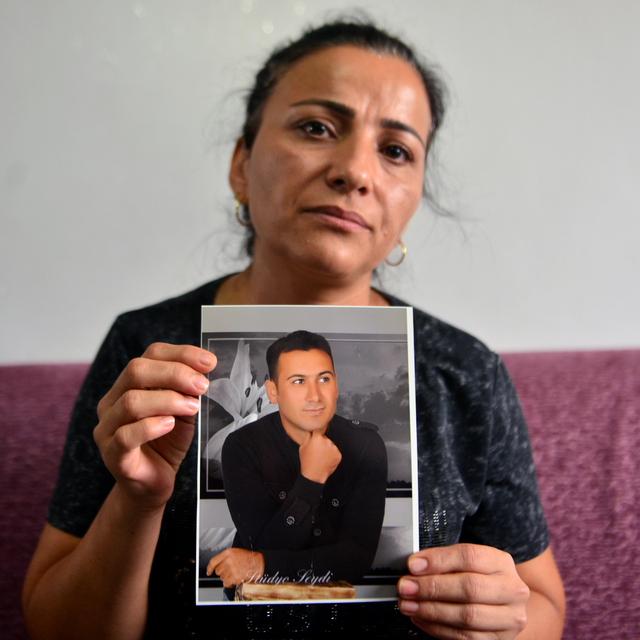 Kayınpederi tarafından öldürülen eşine ilk yardım yaptığı anları anlattı: 2...