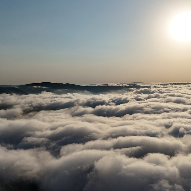 Samsun'da 1650 rakımlı Dürtmen Dağı'ndaki "sis denizi" dronla görüntülendi