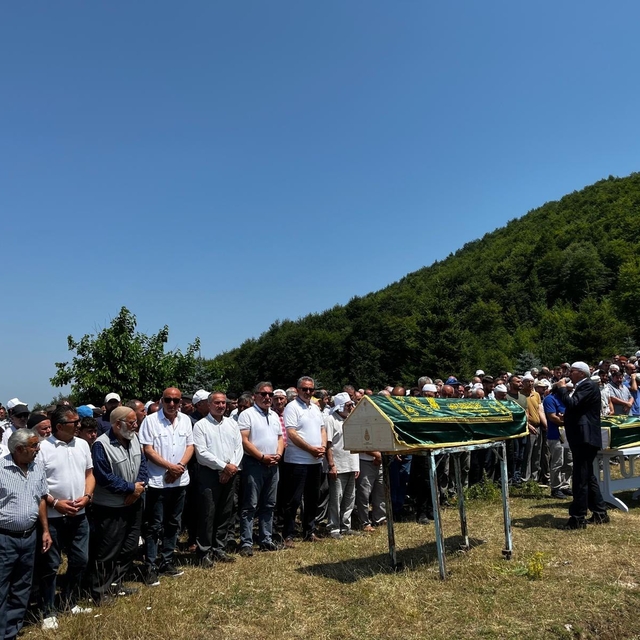 İstanbul'da oğulları tarafından öldürülen çift, Ordu'da toprağa verildi