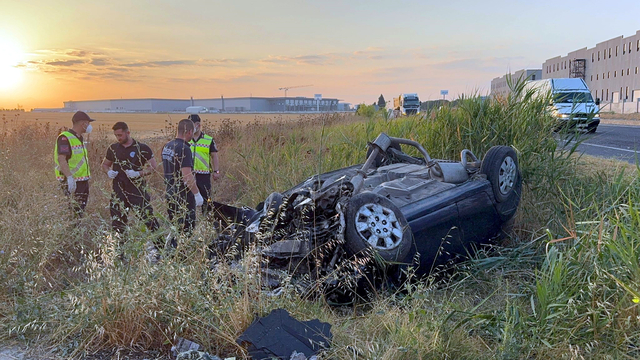 Tekirdağ'da otomobil menfeze çarparak takla attı: 2 ölü