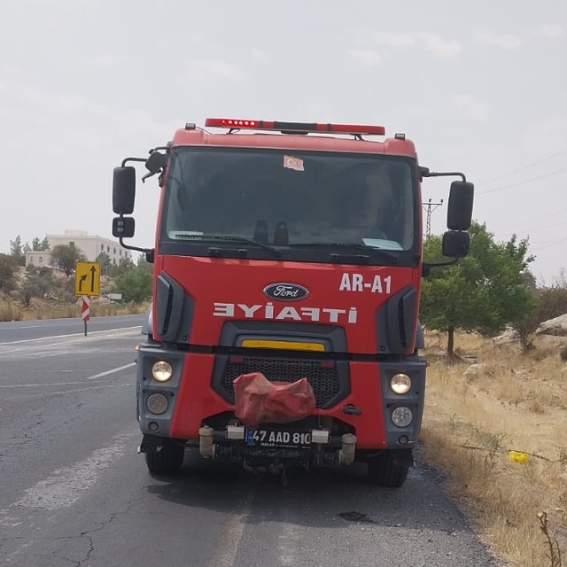 Mardin'de çıkan örtü yangını söndürüldü