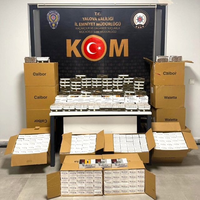 Durdurulan kamyonette 150 bin dolu makaron ele geçirildi; 1 gözaltı