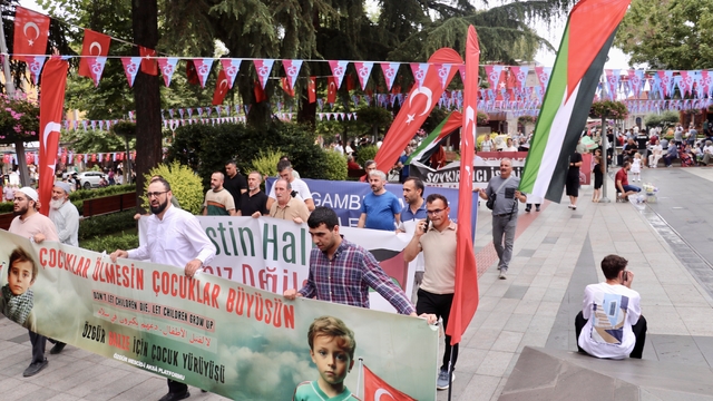 Trabzon'da Filistin'e destek yürüyüşü düzenlendi