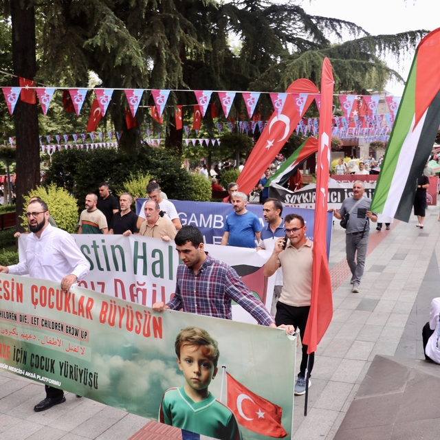 Trabzon'da Filistin'e destek yürüyüşü düzenlendi