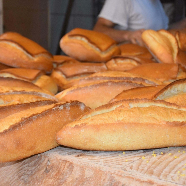 İzmir'de ekmeğe zam