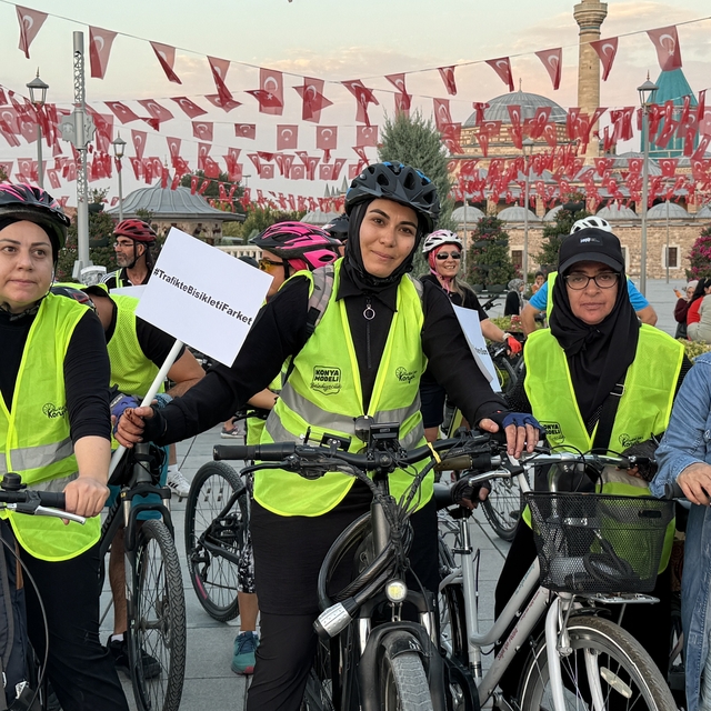 Konya'da bisikletçiler, trafik kazasında hayatını kaybeden arkadaşları için...