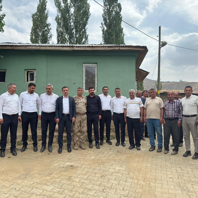 Hizan Kaymakamı Bilgin köyleri ziyaret etti