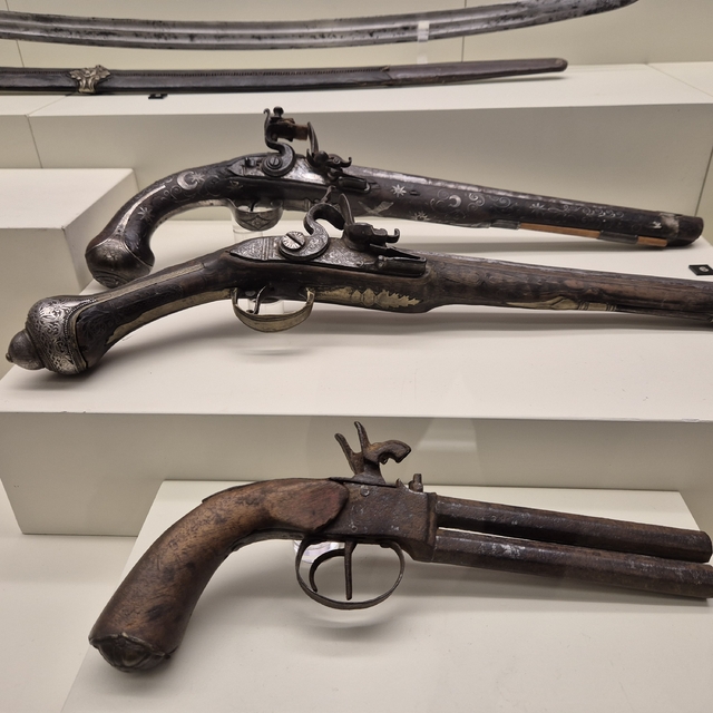 Demirin yaklaşık 3 bin 500 yıllık serüvenini anlatan eserler Boğazköy Müzes...