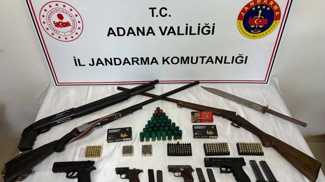 Adana'da 7 ruhsatsız silah ele geçirildi