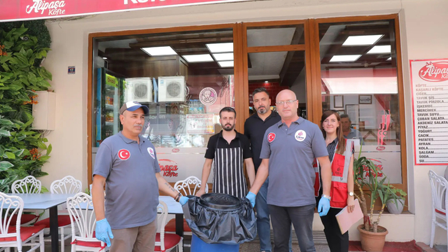 Edirne'de restoranlarda artan yemeklerden mama üretiliyor