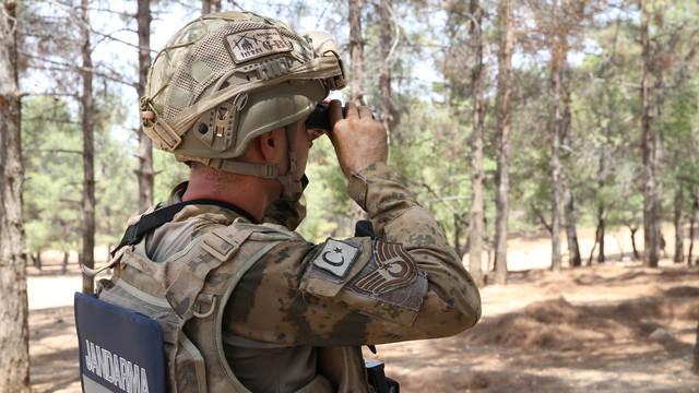 Adıyaman'da jandarma, ormanlarda yangın riskine karşı denetim yapıyor