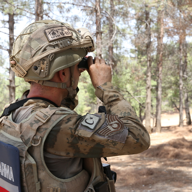 Adıyaman'da jandarma, ormanlarda yangın riskine karşı denetim yapıyor