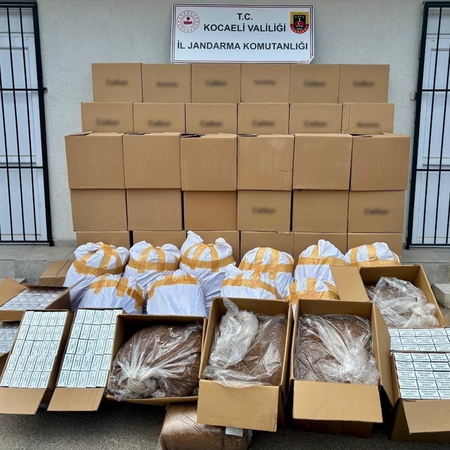 Kocaeli'de 2 milyon 10 bin makaron ele geçirildi