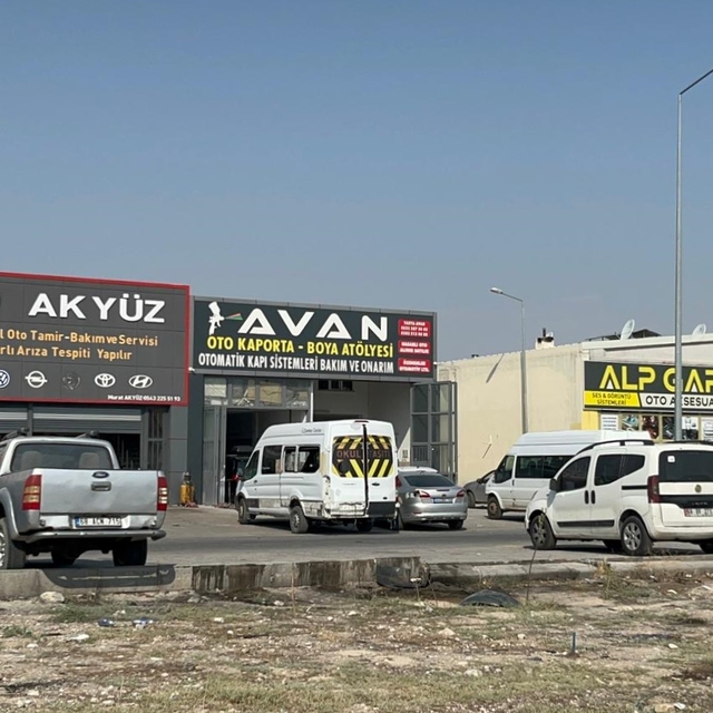 Aksaray'da bakımını yaptığı aracın altında kalan çocuk yaralandı