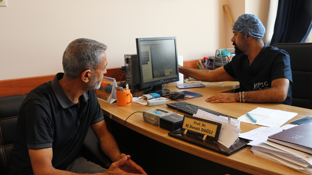Elazığ'da bypass olmayı reddeden hasta damar içi tıraşlama yöntemiyle sağlığına kavuştu