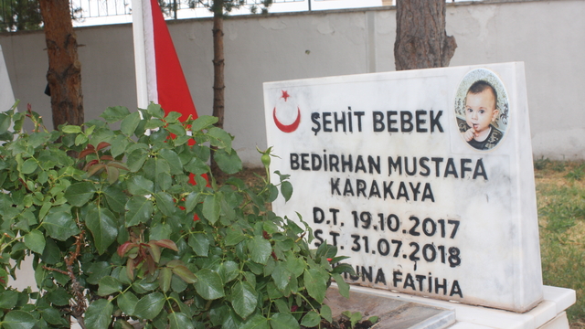 Teröristlerin katlettiği şehit Bedirhan bebek ve annesi Sivas'ta anıldı