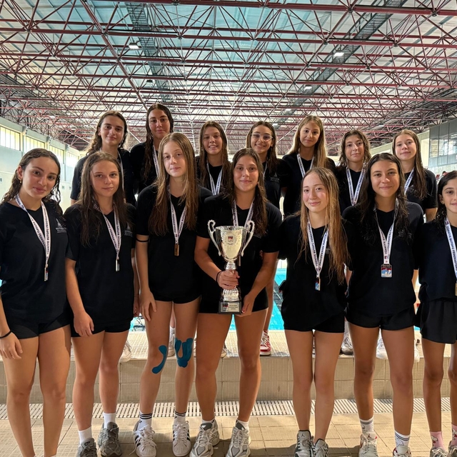 İzmir Büyükşehir Belediyespor, 16 Yaş Altı Kızlar Sutopu Ligi'nde şampiyon...