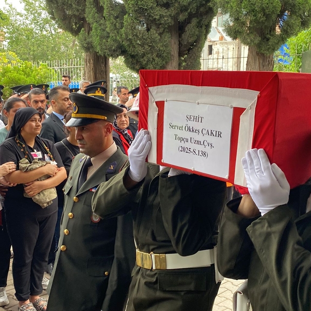 Şehit Uzman Çavuş Çakır, Osmaniye'de son yolculuğuna uğurlandı