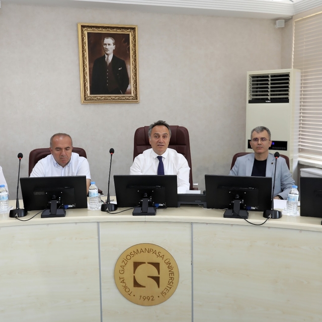 TOGÜ'de koordinatörlükler ve merkez müdürlükleriyle gerçekleştirilen toplan...