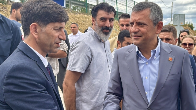 CHP Genel Başkanı Özel, Kocaeli Ceza İnfaz Kurumları Kampüsü'nde ziyaretlerde bulundu: