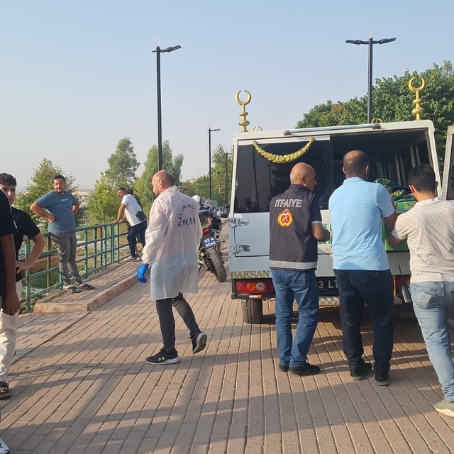 Şanlıurfa'da, Fırat Nehri'nde erkek cesedi bulundu