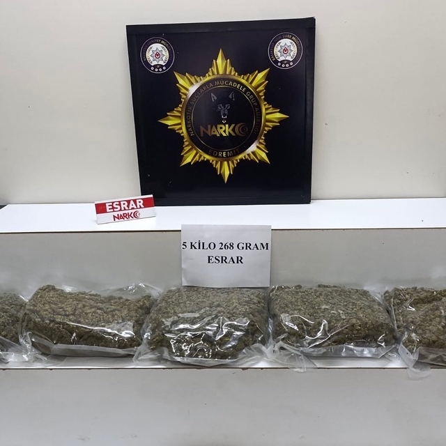 Balıkesir'de 5 kilo esrar ele geçirildi; 1 gözaltı
