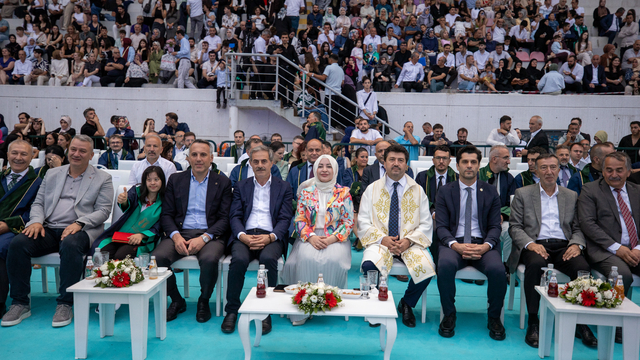 Sakarya Uygulamalı Bilimler Üniversitesi, 3 bin 263 öğrencisini mezun etti