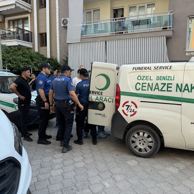 Denizli'de karısı ve 2 çocuğunu öldüren polis memuru intihar etti