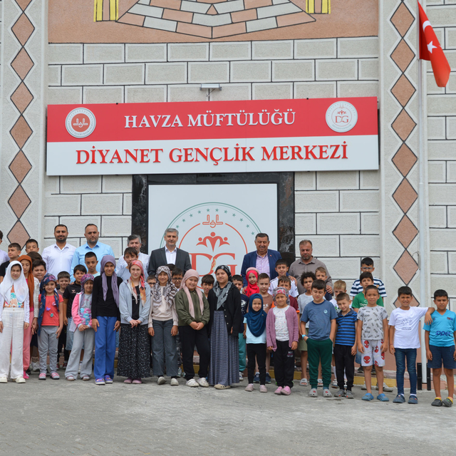 Havza Belediyesinden Kur'an kursu öğrencilerine ikram