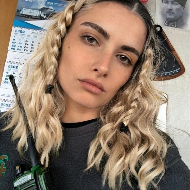 Boşanma aşamasındaki eşini öldüren şüpheli, daireye balkondan tırmanıp girm...