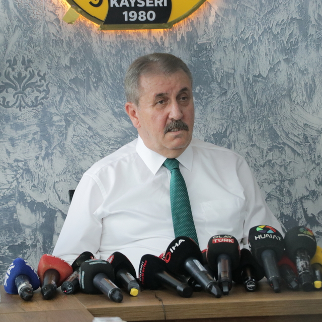 Destici: Onlara güvenmiyorum, çünkü onlar hainler topluluğu