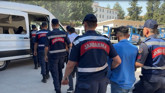 Gaziantep merkezli sosyal medya dolandırıcılığında 5 tutuklama