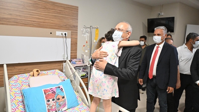 Kılıçdaroğlu, cezaevinde tutuklu Böcek ve Kara'yı ziyaret etti (2)