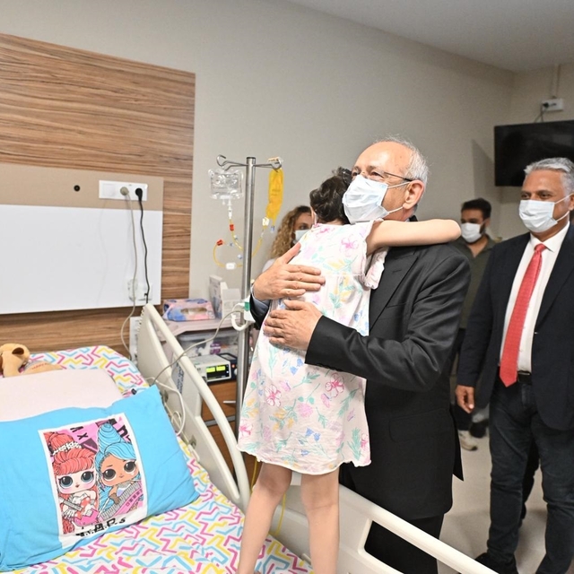 Kılıçdaroğlu, cezaevinde tutuklu Böcek ve Kara'yı ziyaret etti (2)