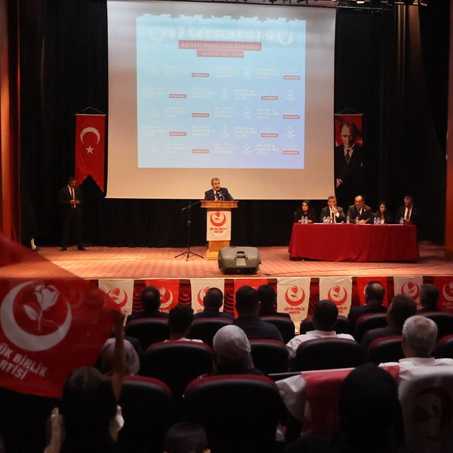 BBP Genel Başkanı Destici, partisinin Kayseri'deki ilçe kongresinde konuştu...