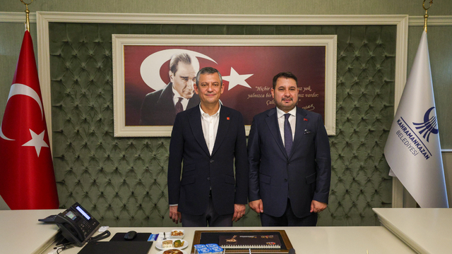 CHP Genel Başkanı Özel, Kahramankazan ilçesinde ziyaretlerde bulundu