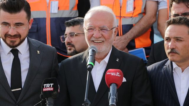 AK Parti'li Elitaş: Bilgiye ulaşmak o kadar kolay ki, cebinizde dünyayı taşıyorsunuz (2)