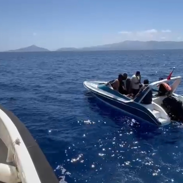 Muğla açıklarında 39 düzensiz göçmen kurtarıldı