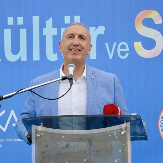 Trabzon'da "Karadeniz Kültür ve Sanat Festivali" başladı