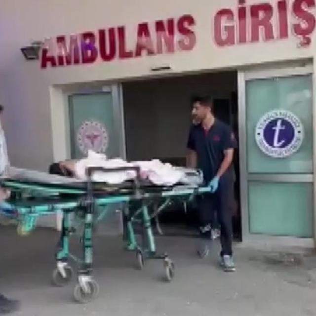 Serebral Palsi hastası Havva, ambulans uçakla Ankara'ya sevk edildi